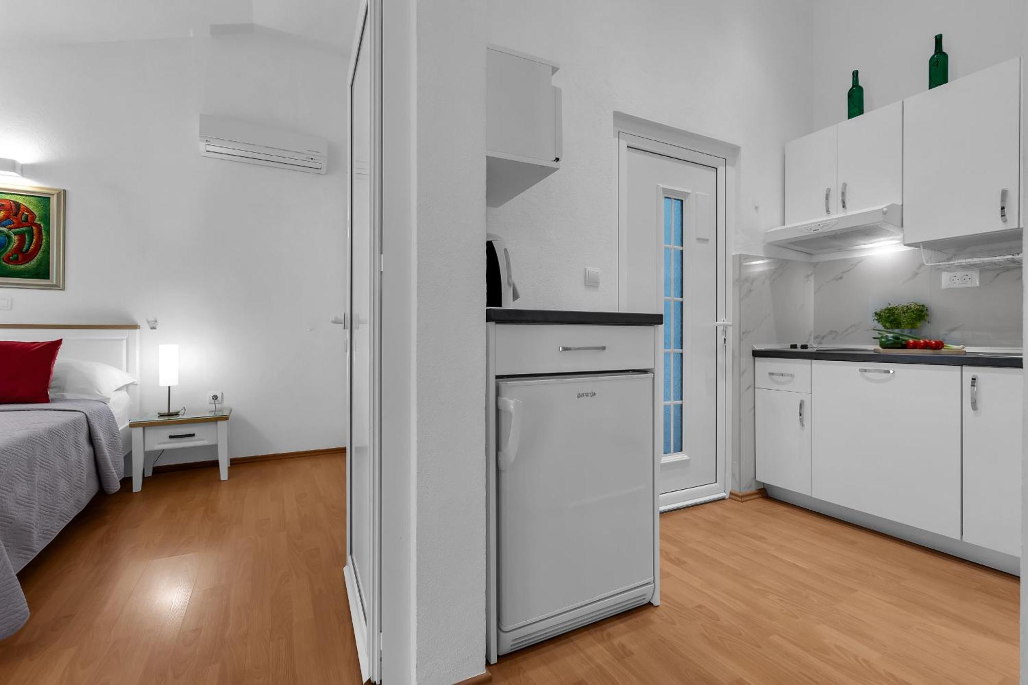 Apartments Villa Katarina ทูแชพี ภายนอก รูปภาพ